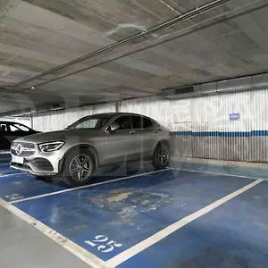 Luxurious In Center With Parking By Rems Malaga